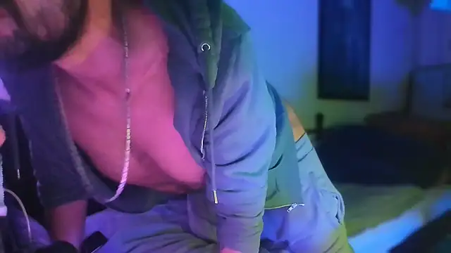 Guyst049: онлайн-секс-чат