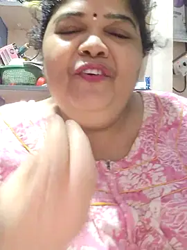 tamilthanushri Chat XXX live