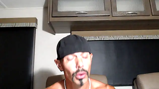 Chat +18 de ThickD2C ao vivo