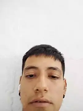 Chat +18 de Triplex_Coolness ao vivo