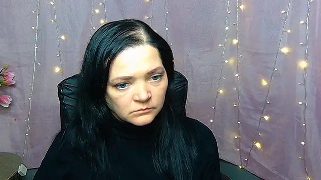 LauraFinn – Live XXX-chat