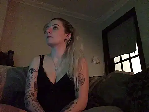 XXX chat uživo modela xxamyleighxx