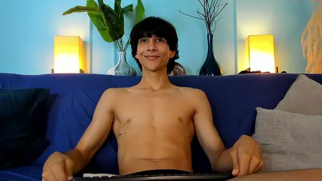 Cheys_Mast 即時 XXX 聊天