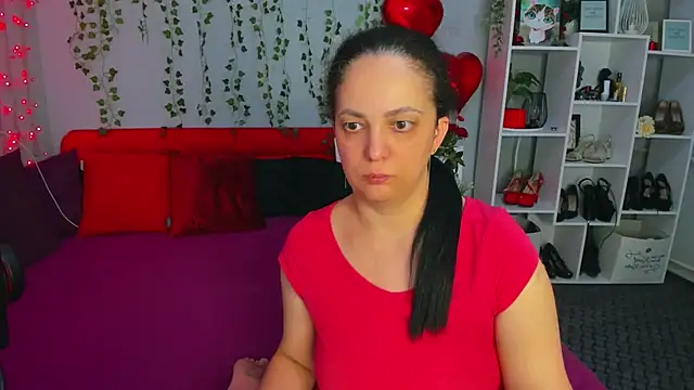 XXX chat uživo modela DarlingMilf