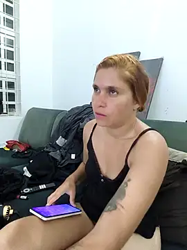 Chat XXX ao vivo de Scarlett-Leh