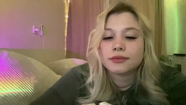 Онлайн чат XXX Lulu_Di