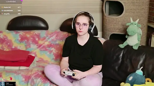 GamerGirl_Eve Adlı Modelin Canlı XXX Sohbeti