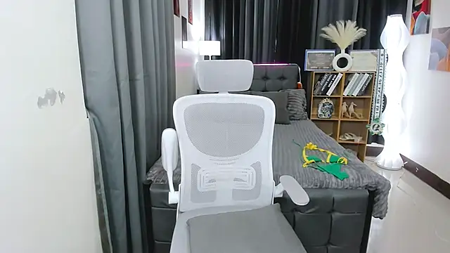 hotjessieempress webcam show