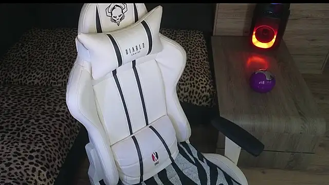 دردشة MolligSpielle الجنسية المباشرة