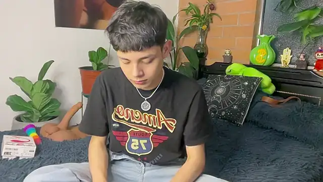 Chatroom XXX en direct de Andy_Belier23