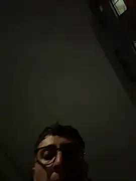 Pokazy przed kamerką – CamiRojas_boy