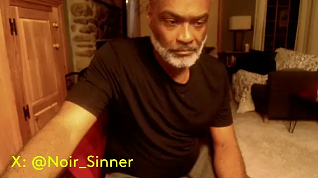 sinnernoir Show in webcam