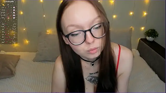 IvyHornyCore's Live XXX Chat