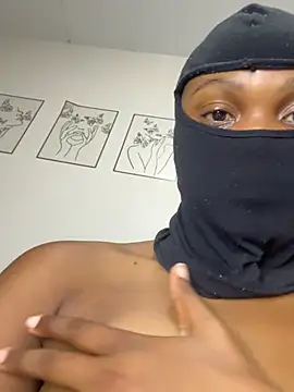 StupidNaturalPhatBooty_'s Live XXX Chat