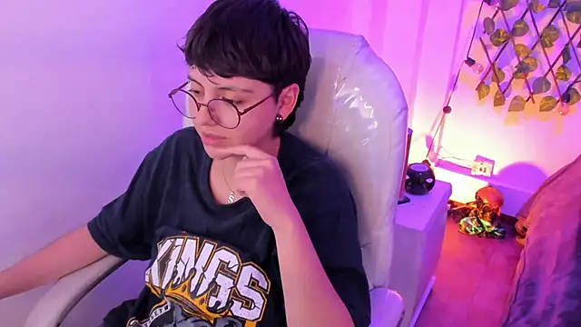 Nathaly_ds Adlı Modelin Canlı XXX Sohbeti