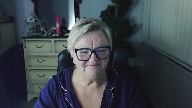 BridgetBlueEyesn Live XXX chat