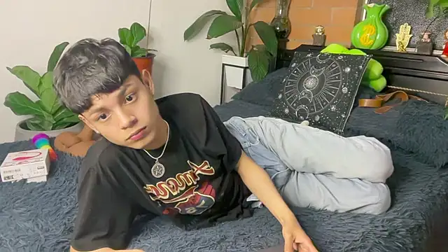 Andy_Belier23 Pertunjukan Webcam