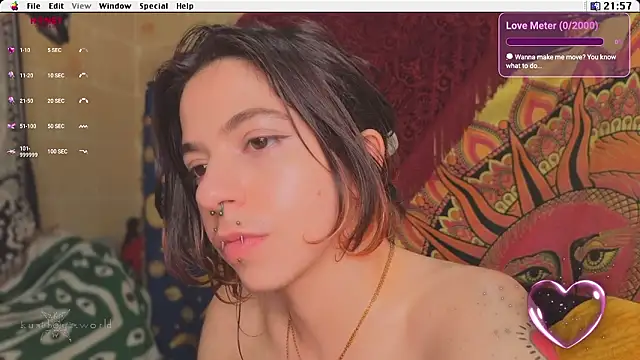 kuntboyzworld Adlı Modelin Web Kamerası Şovu