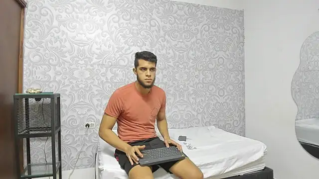 HarperAndMason webcam show