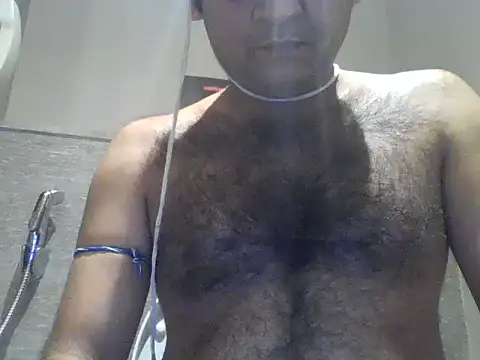 rarindam17 Show in webcam