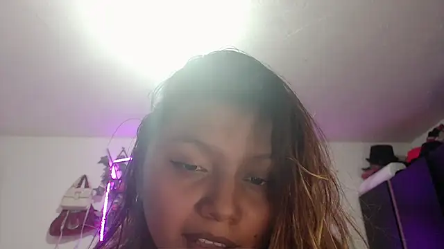 sexysusan4youn Live XXX chat