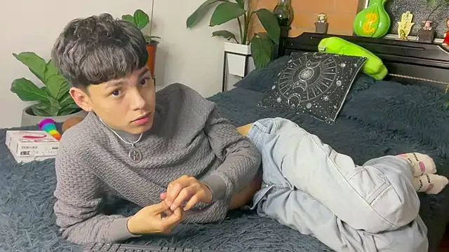 Онлайн чат XXX Andy_Belier23