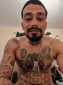 Cnutt310 Show in webcam