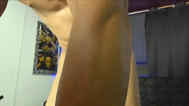 Webkamerová show jhonnysnow17