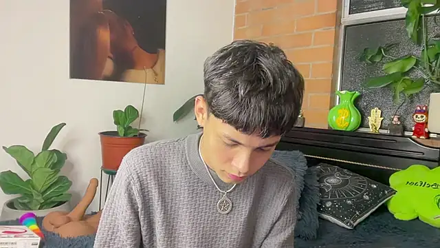 دردشة Andy_Belier23 الجنسية المباشرة