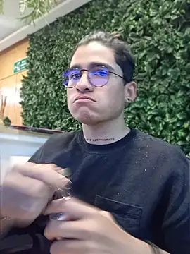 __JaviJavi 网络视讯表演