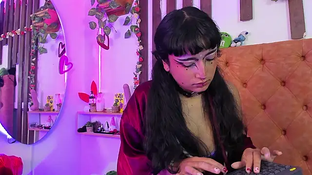 MeowMota_ élő XXX-chatje