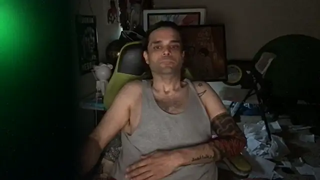 KungFuPanda001: απευθείας συνομιλία ΧΧΧ