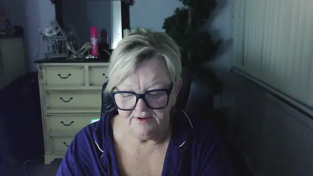 แชท XXX สดของ BridgetBlueEyes