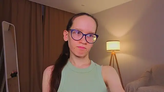 BettyBrowni Adlı Modelin Canlı XXX Sohbeti