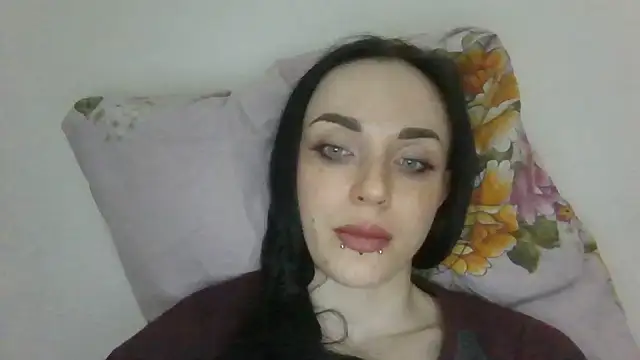 Trinsy_Love Chat XXX live