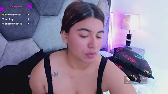 XXX chat uživo modela DulceJones