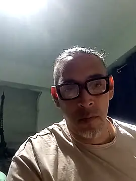 Big_vittollo élő XXX-chatje