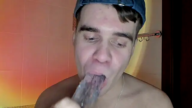 Show modela DanieleBrunome na web-kameri