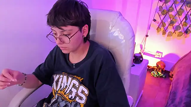 Nathaly_ds Adlı Modelin Canlı XXX Sohbeti