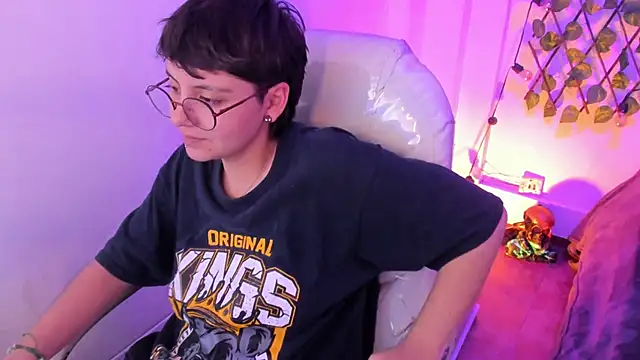 Nathaly_ds Adlı Modelin Canlı XXX Sohbeti