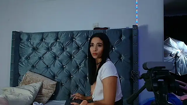 GraceWallace_ Adlı Modelin Canlı XXX Sohbeti