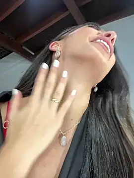 دردشة NINA_ROSEE397 الجنسية المباشرة