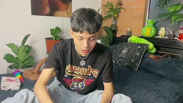 دردشة Andy_Belier23 الجنسية المباشرة