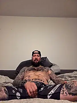 Beardedtattood Chat XXX in diretta