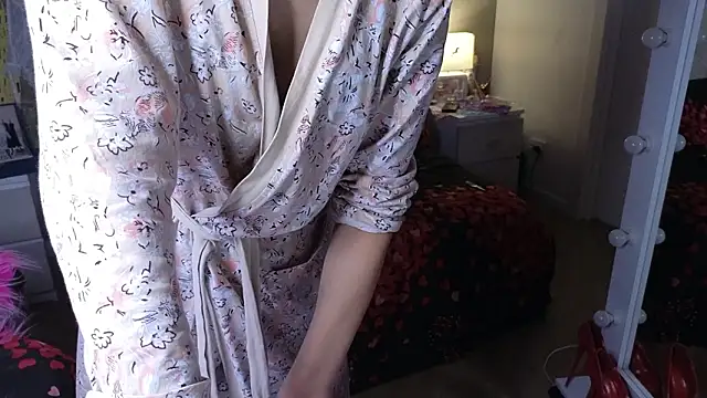 RoxalanaStar live XXX chat