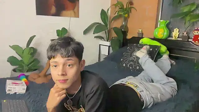 XXX chat uživo modela Andy_Belier23