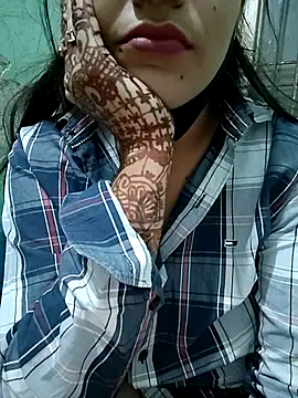 the_saavi's Live XXX Chat