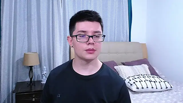 BlackFoXXX69 Chat XXX in diretta