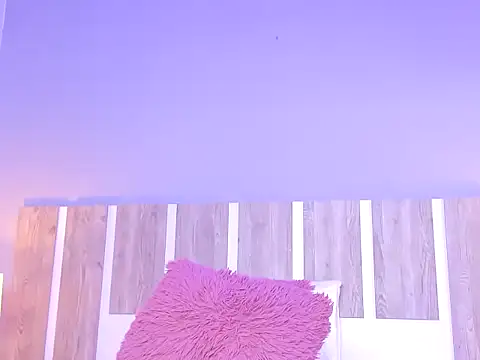 EmilySearss' Live XXX Chat