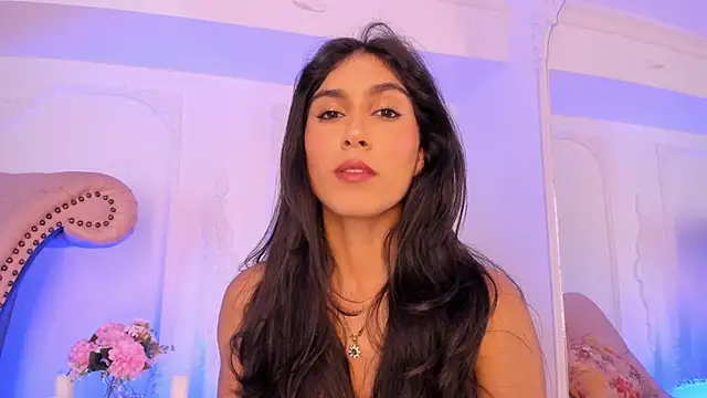 LucianaBlanco_'s Live XXX Chat